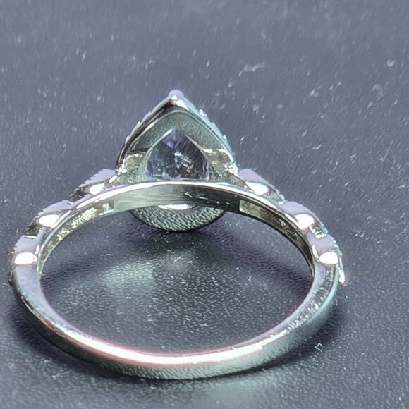 Pear-Cut Simulated Alexandrite & CZ Sterling Silver Ring Size 9 (NWOT)‎ - Picture 5 of 7